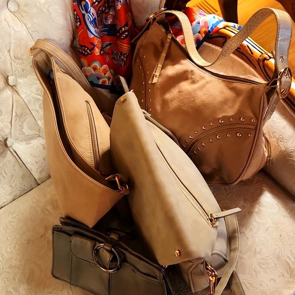 Bags - Picture 2 of 6